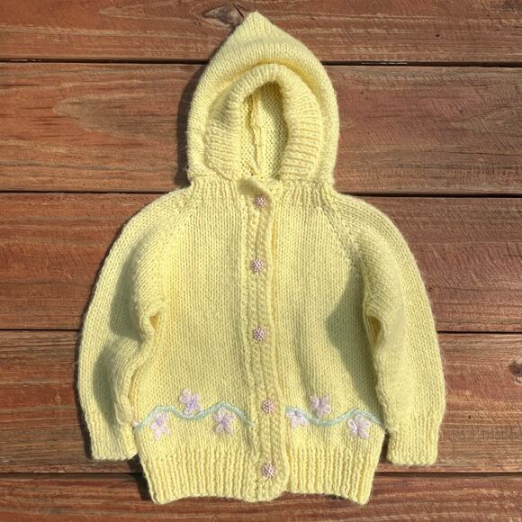Vintage Hand Knit Baby Sweater 12M Hood Yellow Pink Flowers Cottagecore Cardigan - Picture 15 of 16